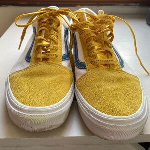 Lace up, low top vans